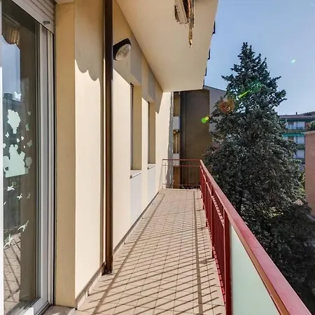 Lägenhet A Due Passi Dal Centro